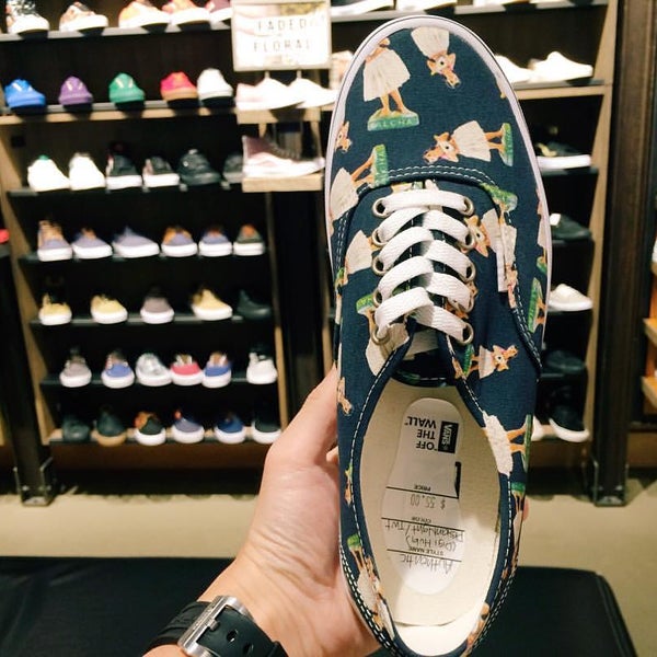 vans ala moana