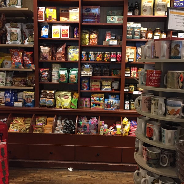 Photos at Cracker Barrel Old Country Store Memphis, TN