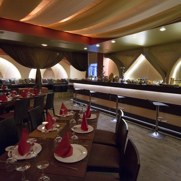 12/11/2014 tarihinde Sahara Lebanese Restaurantziyaretçi tarafından Sahara Lebanese Restaurant'de çekilen fotoğraf