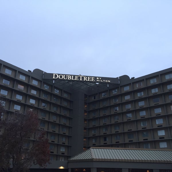 Foto tirada no(a) DoubleTree by Hilton Hotel Denver por Corey P. em 11/29/2015