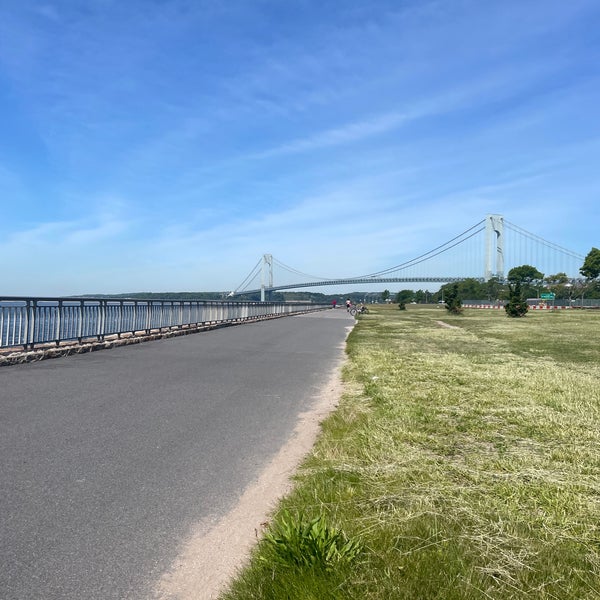 Belt Parkway Promenade Plaza in Brooklyn