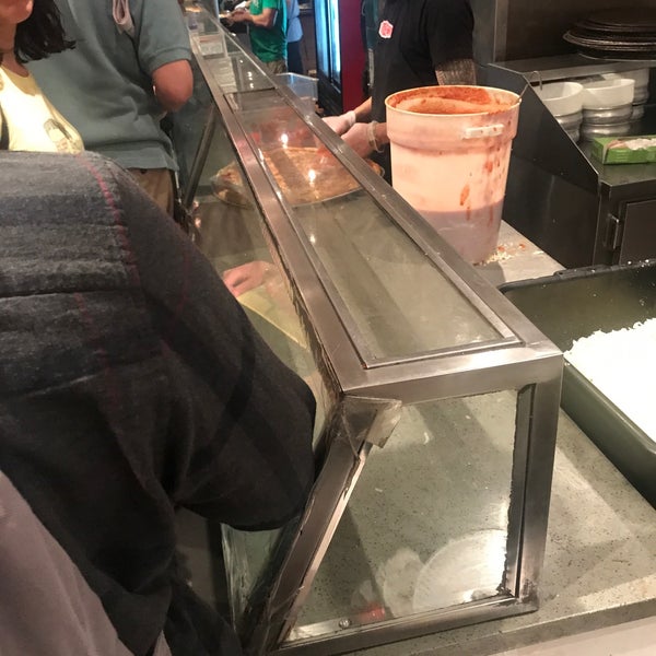 6/9/2018にDoniaが2 Bros. Pizzaで撮った写真