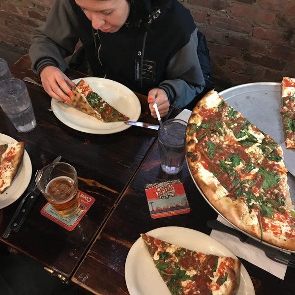 1/15/2018にDoniaがGrimaldi&#39;s Coal Brick-Oven Pizzaで撮った写真