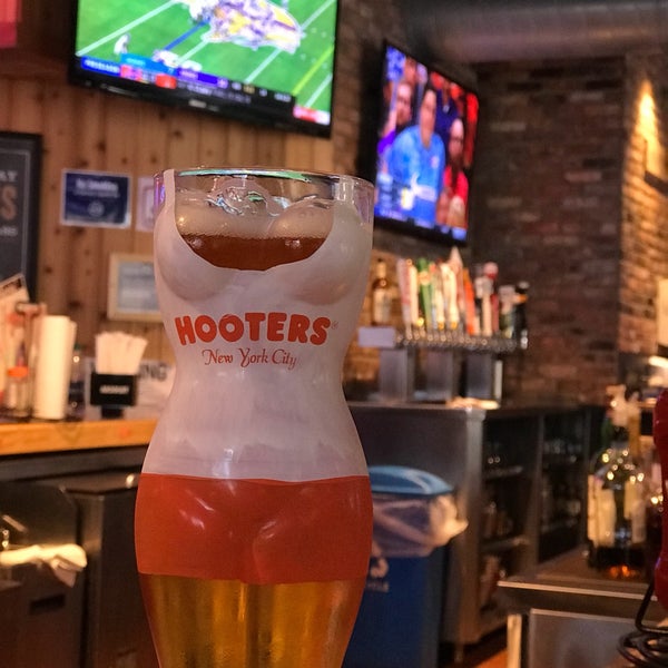 Photo taken at Hooters by Donia on 8/18/2018