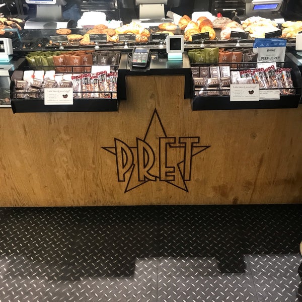 Photo taken at Pret A Manger by Donia on 3/6/2019