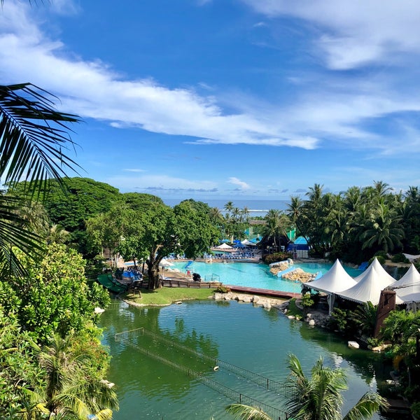 Foto diambil di Pacific Islands Club Guam oleh Jee In K. pada 9/6/2018