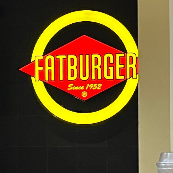 Photo taken at Fatburger by Jay F. on 10/21/2023