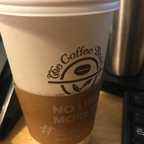 Das Foto wurde bei The Coffee Bean &amp; Tea Leaf von Jay F. am 2/7/2019 aufgenommen