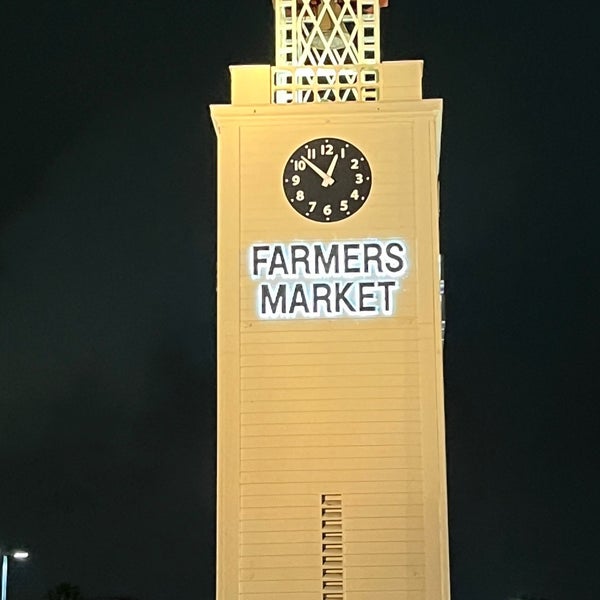 รูปภาพถ่ายที่ The Original Farmers Market โดย Jay F. เมื่อ 1/25/2024