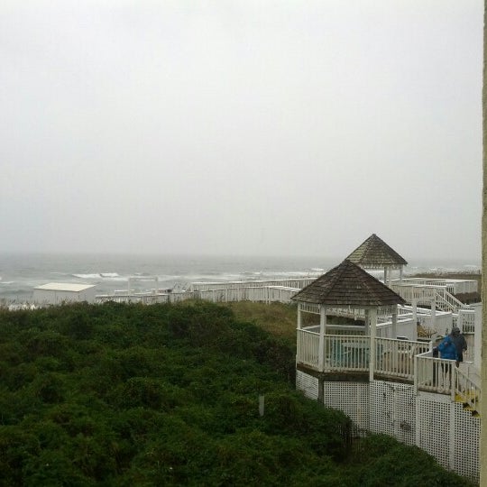 Photo taken at Ramada Plaza Nags Head Oceanfront by scott d. on 10/26/2012