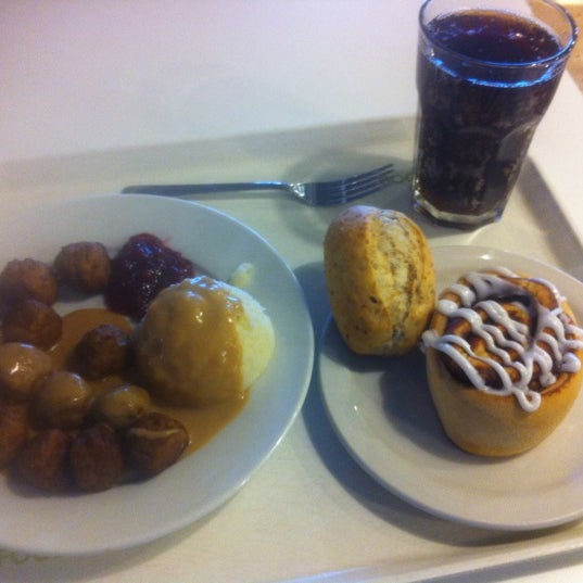 10/27/2012에 Danny K.님이 IKEA Restaurant &amp; Café에서 찍은 사진