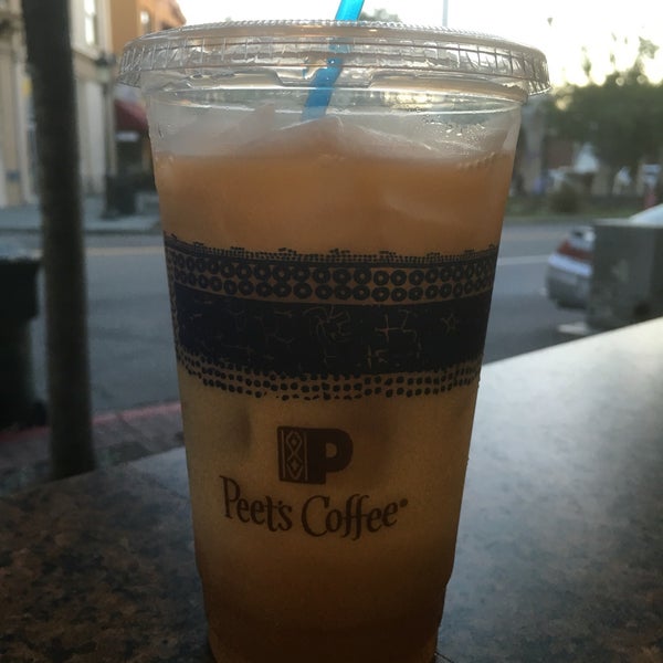 Photo taken at Peet&#39;s Coffee &amp; Tea by Lil&#39; Benita on 6/28/2016