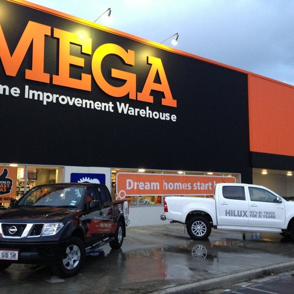 Mitre 10 MEGA Ferrymead 1005 Ferry Rd.