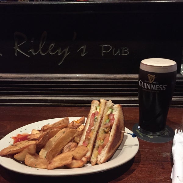 Photo taken at BD Riley&#39;s Irish Pub by Rob J. on 4/22/2016