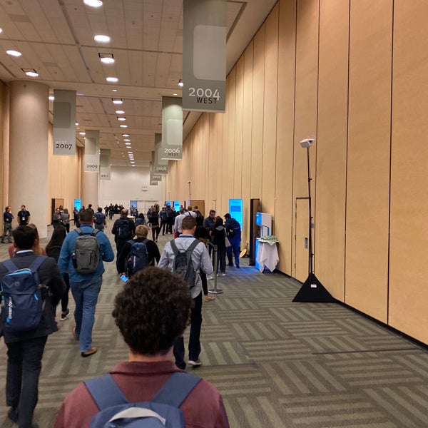 Photo taken at Moscone West by Henk-Jan v. on 11/20/2019