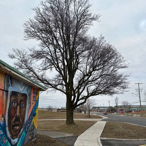 Photo taken at Downsview Park by Adí on 3/4/2024