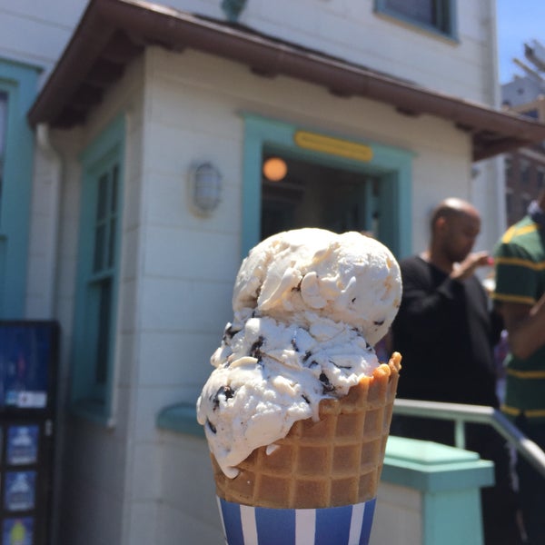 Foto tirada no(a) Brooklyn Ice Cream Factory por Adí em 6/16/2018