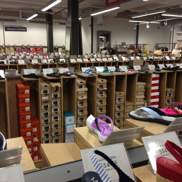 DSW Designer Shoe Warehouse - Upper 