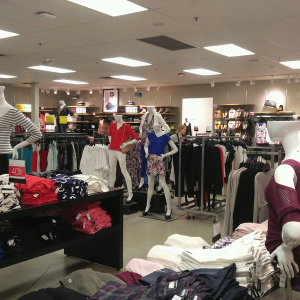 Express Factory Oulet Clothing Store
