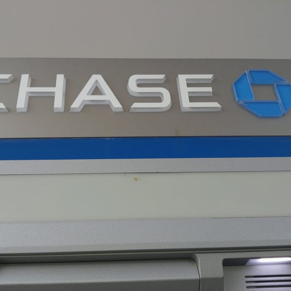 Chase Bank Sterling Ridge 10010 Woodlands Pkwy