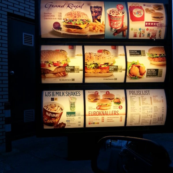 รูปภาพถ่ายที่ McDonald&#39;s โดย Pieter v. เมื่อ 3/25/2013
