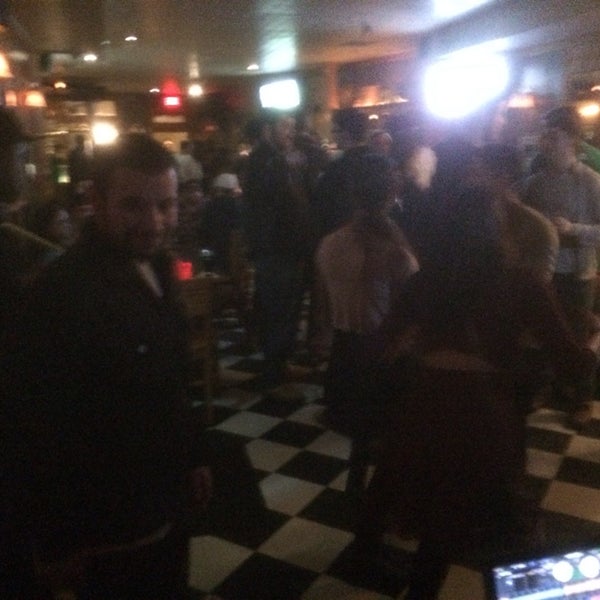 2/22/2014にDJ AKがWashington Tavernで撮った写真