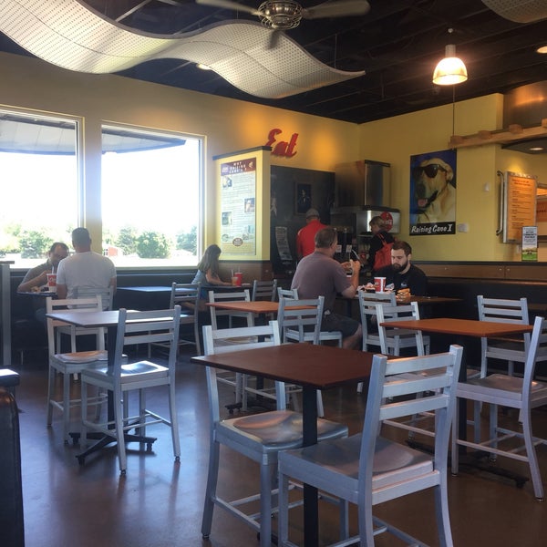 Raising Cane's Chicken Fingers Fried Chicken Joint in Groveport
