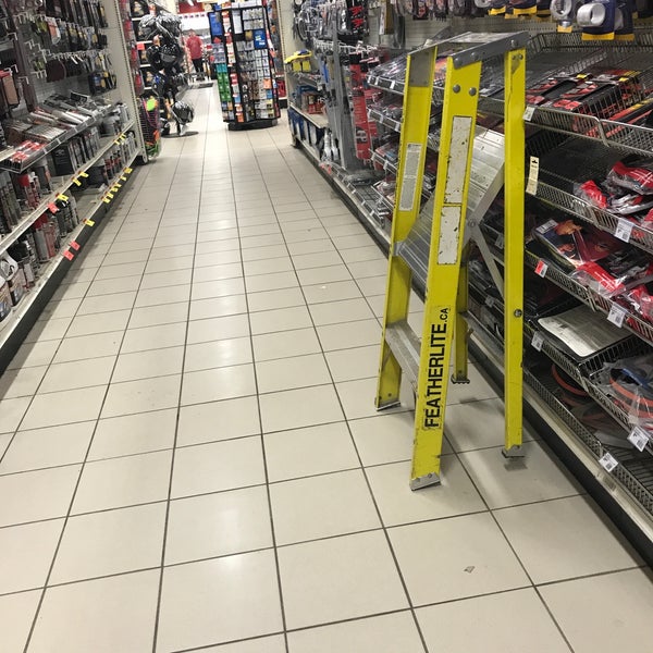 Canadian Tire Barrie, ON