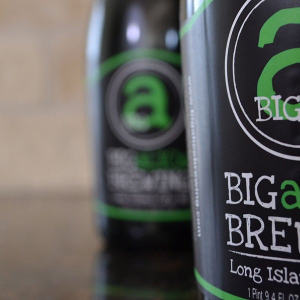 Foto tirada no(a) Big Alice Brewing por Big Alice Brewing em 10/30/2015