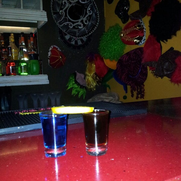 4/5/2013 tarihinde Nico B.ziyaretçi tarafından Chupitos Bar'de çekilen fotoğraf