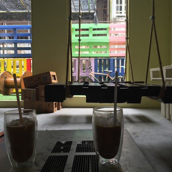 รูปภาพถ่ายที่ Playground Coffeery โดย Najster 😏 เมื่อ 9/24/2015