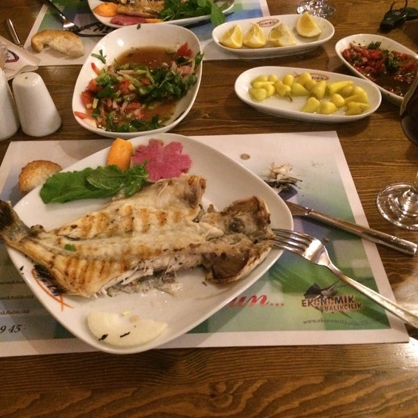 2/26/2016 tarihinde Ömer G.ziyaretçi tarafından Ekonomik Balık Restaurant Avanos'de çekilen fotoğraf