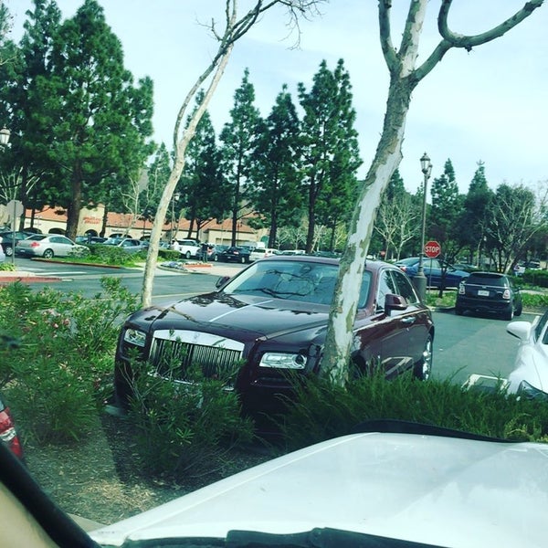 Photo taken at Veggie Grill by Gerry M. on 3/3/2016