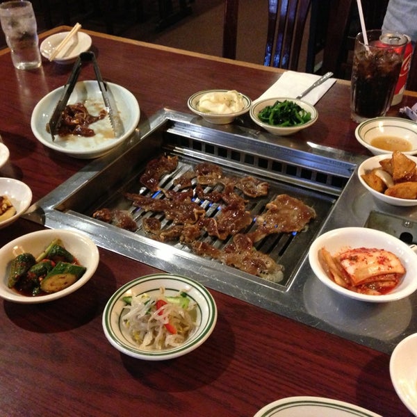 Снимок сделан в Seoul Garden Restaurant пользователем Mayra G. 1/10/2013