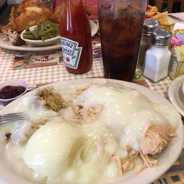 Photo taken at Yoder&#39;s Restaurant by Kerry W. on 6/12/2017