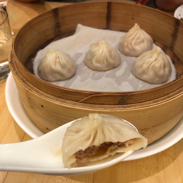 Photo taken at Pinch Chinese by Bonnie W. on 8/6/2019