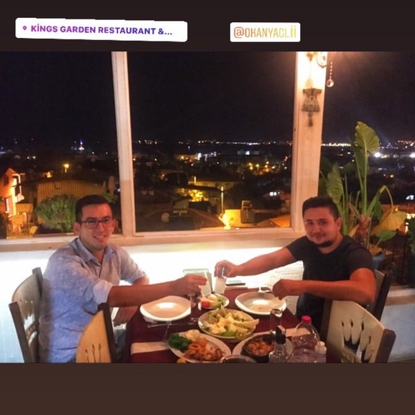 Das Foto wurde bei King&#39;s Garden Restaurant von Orhan Ö. am 9/12/2020 aufgenommen