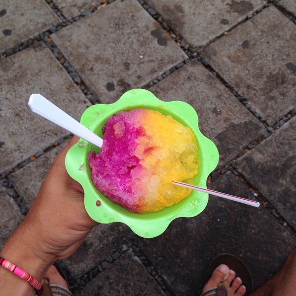Photo taken at Breakwall Shave Ice Co. by Daniel C. on 6/28/2014