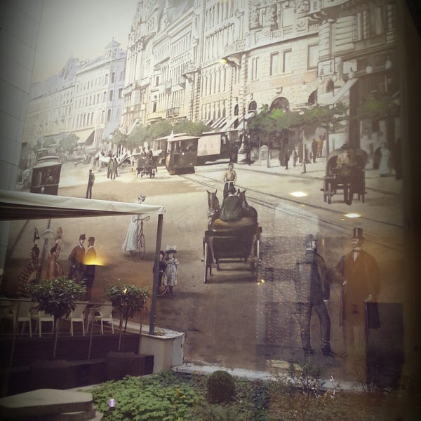 Das Foto wurde bei Continental Hotel Budapest von Emrah Y. am 12/18/2014 aufgenommen