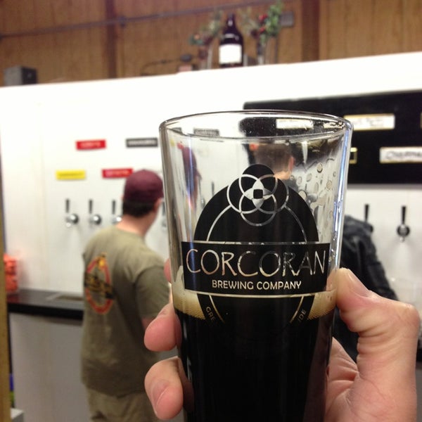 Photo prise au Corcoran Brewing Co. par Alex K. le1/6/2013