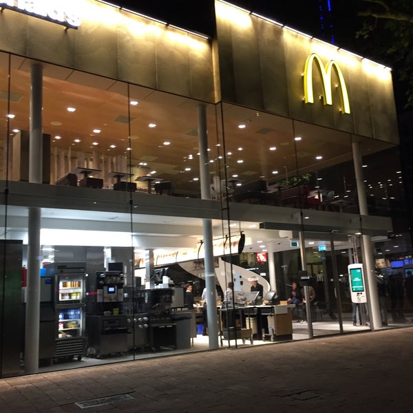 Photo prise au McDonald&#39;s par Robbin K. le5/23/2015