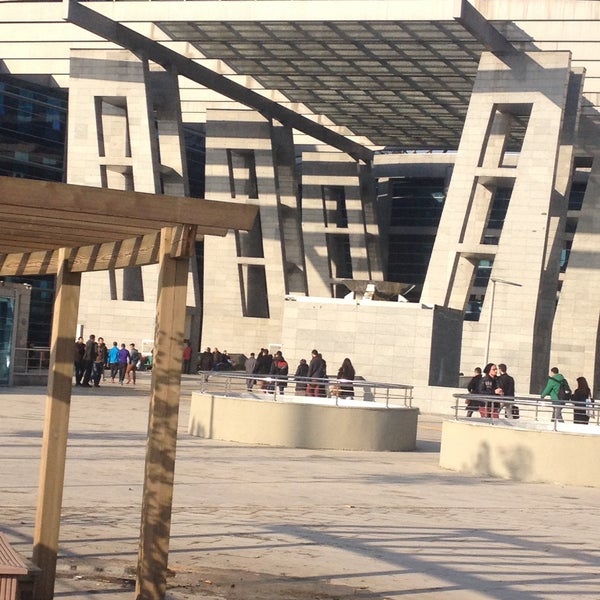 Photo taken at İstanbul Anadolu Adalet Sarayı by Gürkan G. on 1/22/2015