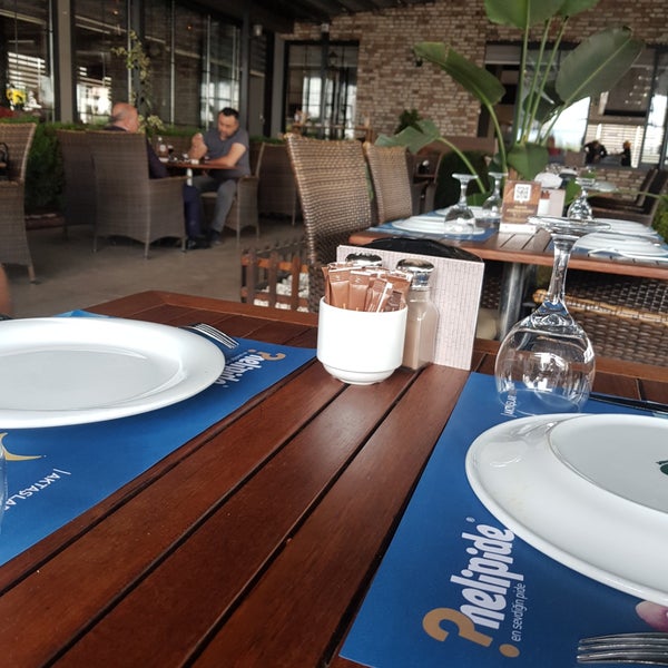 10/8/2019にUğur C.がAktaşlar Pide Restaurantで撮った写真