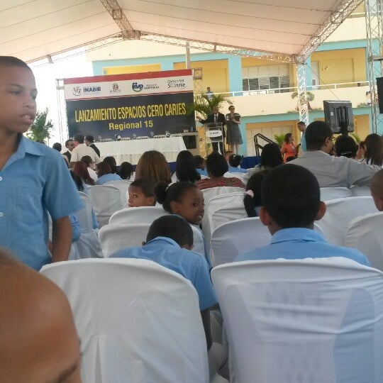 escuela santo domingo savio Elementary School