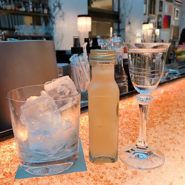 4/10/2019 tarihinde Jade F.ziyaretçi tarafından The Bank Brasserie &amp; Bar'de çekilen fotoğraf