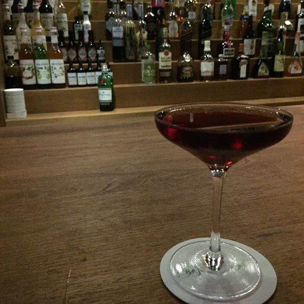 Bar de Luxe - Cocktail Bar in Hong Kong