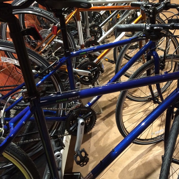 2/8/2015에 Natalie B.님이 Mojo Bicycle Cafe에서 찍은 사진