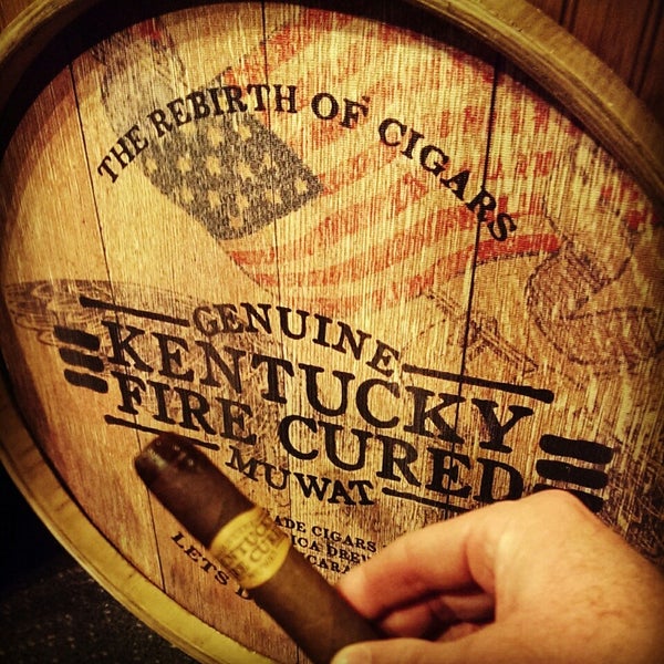 3/7/2015에 Thomas P.님이 Bluegrass Cigar Suite에서 찍은 사진