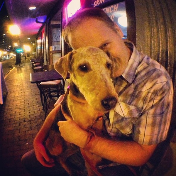 2/27/2013に@jenvargas .がBeth&#39;s Burger Barで撮った写真