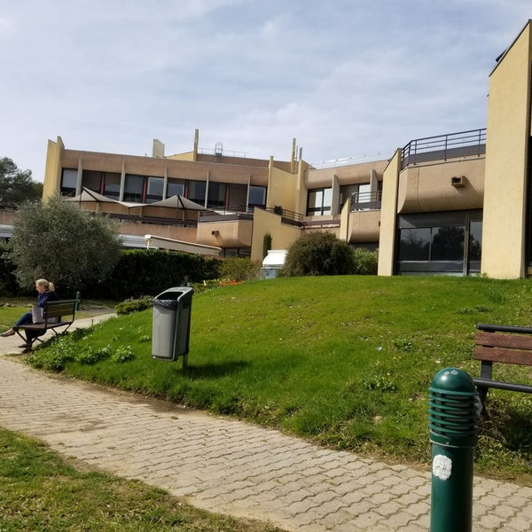 Skema Business School Paris
